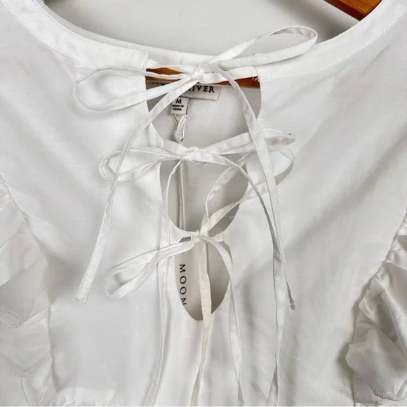 Tuckernuck Moon River Exclusive White Eyelet Ruffle Top Various - Picture 7 of 13
